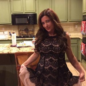 Meet your Posher, Debbie